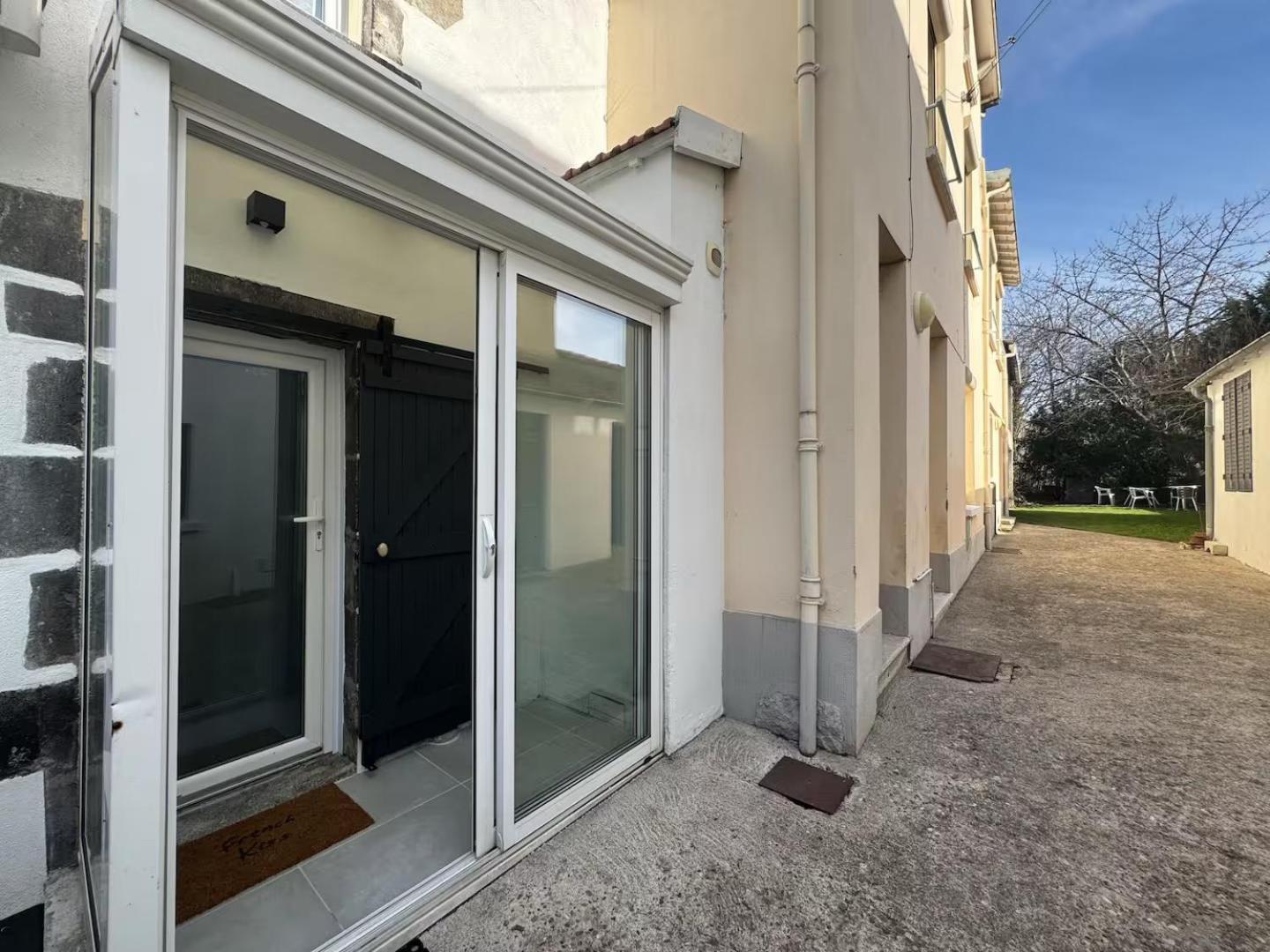 French Klss - Love Room By Prim0 C0Nciergerie Clermont-Ferrand Exterior photo